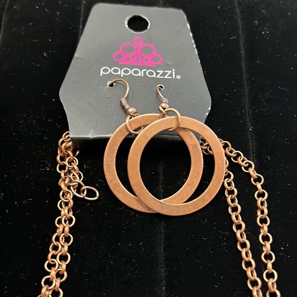 Paparazzi jewelry - Picture 2 of 4